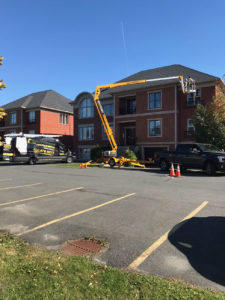 Lavage de gouttières et nacelle dans les environs de Repentigny - Gouttières Lanaudière situé à Repentigny