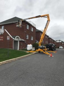 Service de nacelle en hauteur sur la Rive-Sud - Gouttières Lanaudière de Saint-Hubert