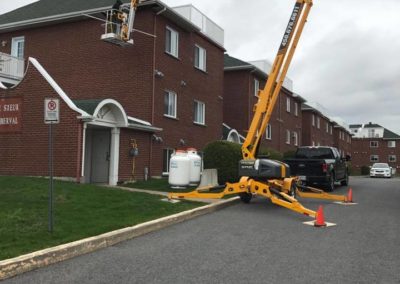 Service de nacelle en hauteur sur la Rive-Sud - Gouttières Lanaudière de Saint-Hubert