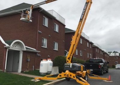 Services de nacelle en hauteur sur la Rive-Sud - Gouttières Lanaudière de Saint-Hubert