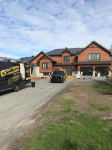 Nettoyage de gouttière et réparation de gouttière à Boucherville- Gouttières Lanaudière à St-Hubert