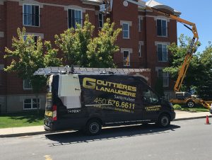 Entrepreneur en installation de gouttières sur la Rive-Sud - Gouttières Lanaudière à St-Hubert