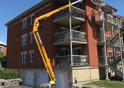 Service de nacelle dans la region de Joliette - Gouttières Lanaudière situé à Joliette